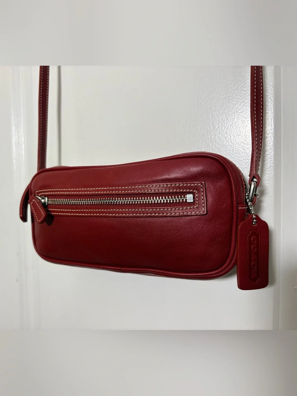 2002 Coach 9589 Red Legacy West Camera Bag Crossbody - Picture 1 of 15